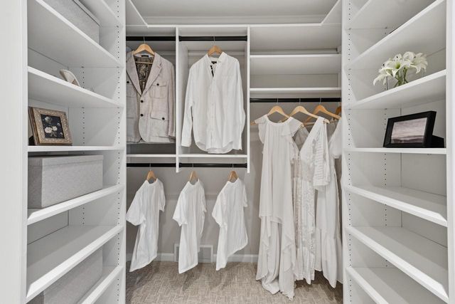 1260 E Dean ROAD, Fox Point, WI 53217