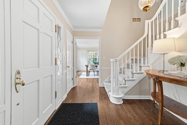 1260 E Dean ROAD, Fox Point, WI 53217