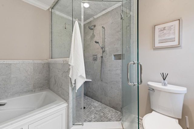 1260 E Dean ROAD, Fox Point, WI 53217