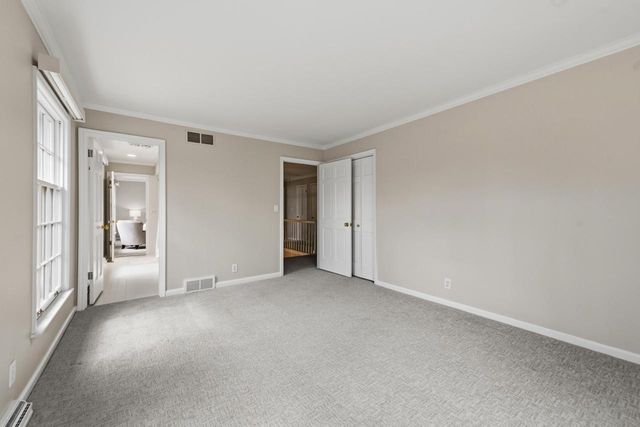 1260 E Dean ROAD, Fox Point, WI 53217