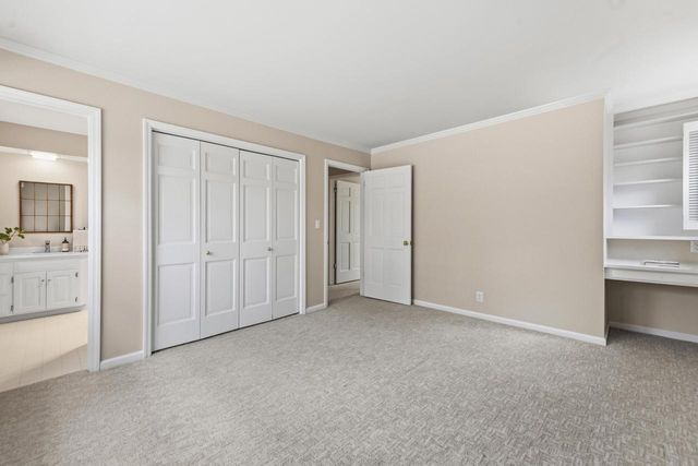 1260 E Dean ROAD, Fox Point, WI 53217