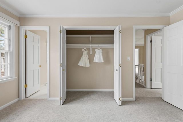 1260 E Dean ROAD, Fox Point, WI 53217