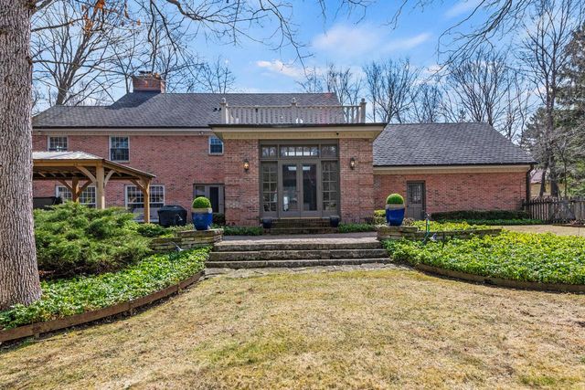 1260 E Dean ROAD, Fox Point, WI 53217