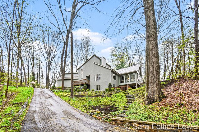 3875 Riverbend Drive Sw, City Of Walker, MI 49534