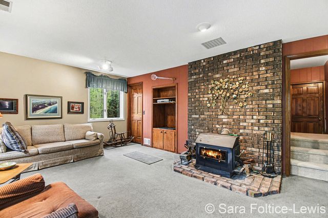 3875 Riverbend Drive Sw, City Of Walker, MI 49534