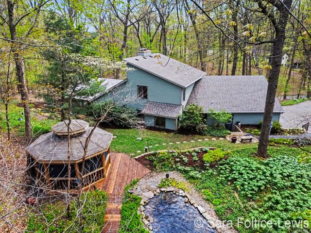 3875 Riverbend Drive Sw, City Of Walker, MI 49534