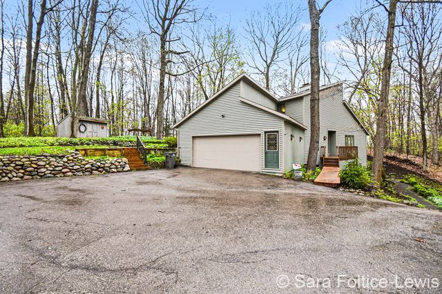 3875 Riverbend Drive Sw, City Of Walker, MI 49534