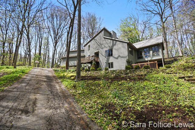 3875 Riverbend Drive Sw, City Of Walker, MI 49534