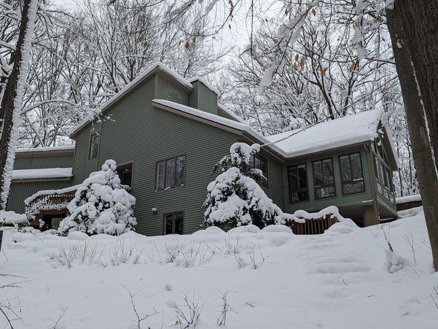 3875 Riverbend Drive Sw, City Of Walker, MI 49534