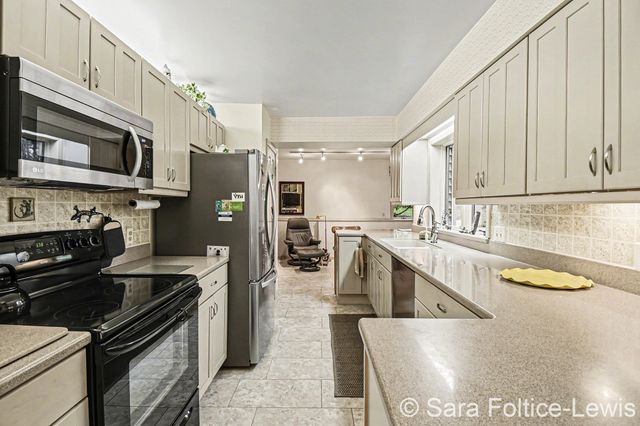 3875 Riverbend Drive Sw, City Of Walker, MI 49534