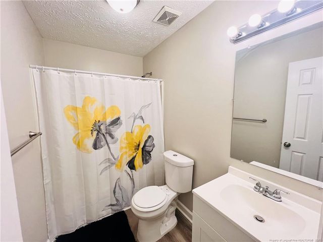 1820 Daphne Circle, Fayetteville, NC 28304