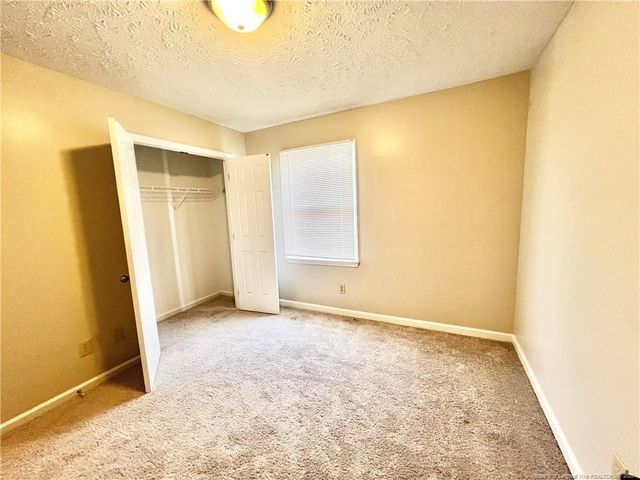 1820 Daphne Circle, Fayetteville, NC 28304