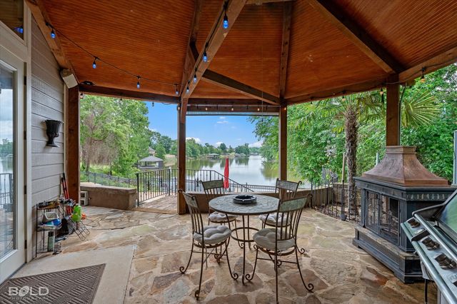 9019 Beau Soleil Drive, Shreveport, LA 71115