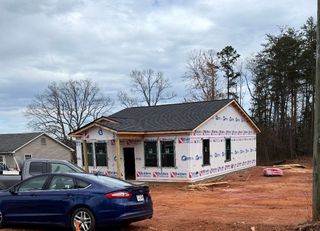 3670 Peachtree Road, Inman, SC 29349