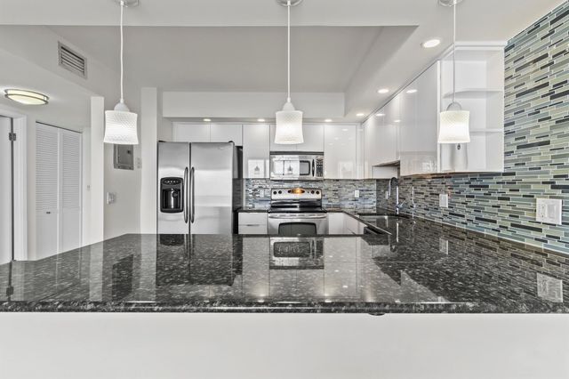 2801 NE 183rd Street 1603w, Aventura, FL 33160