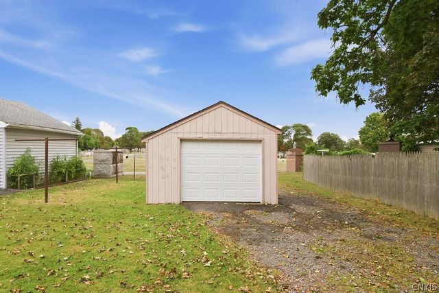 150 Harford Road, Syracuse, NY 13208