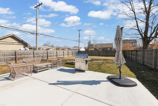 34268 Pennsylvania Street, Clinton Township, MI 48035