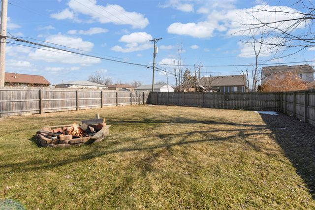 34268 Pennsylvania Street, Clinton Township, MI 48035