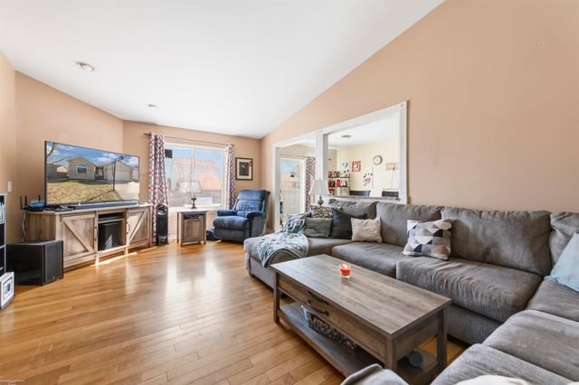 34268 Pennsylvania Street, Clinton Township, MI 48035