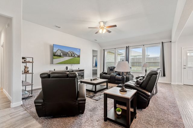 529 Natchez Lane, Glenn Heights, TX 75154