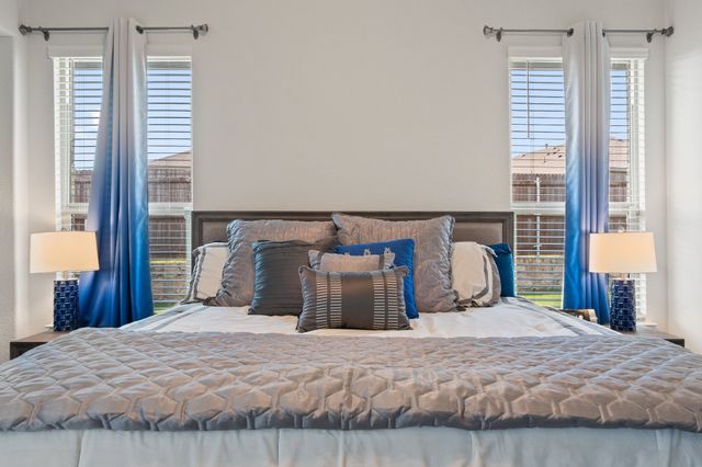 529 Natchez Lane, Glenn Heights, TX 75154