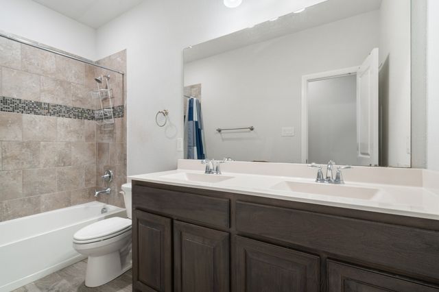 529 Natchez Lane, Glenn Heights, TX 75154