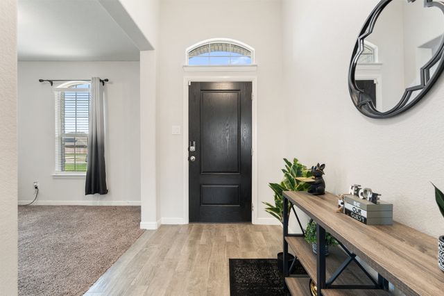 529 Natchez Lane, Glenn Heights, TX 75154