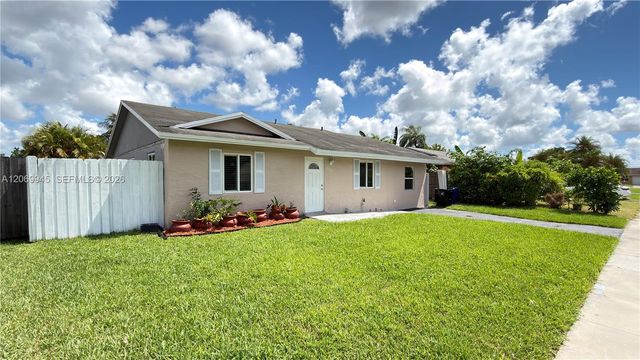 8151 SW 7th Street, North Lauderdale, FL 33068