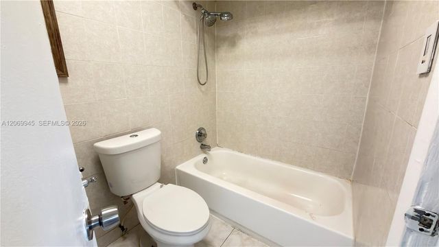 8151 SW 7th Street, North Lauderdale, FL 33068