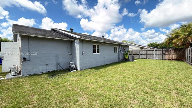 8151 SW 7th Street, North Lauderdale, FL 33068