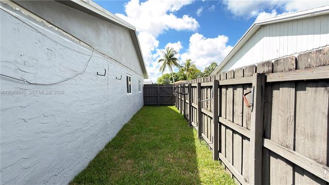 8151 SW 7th Street, North Lauderdale, FL 33068
