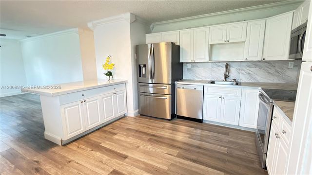8151 SW 7th Street, North Lauderdale, FL 33068