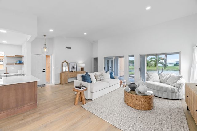 2650 Neaton Court, Wellington, FL 33414