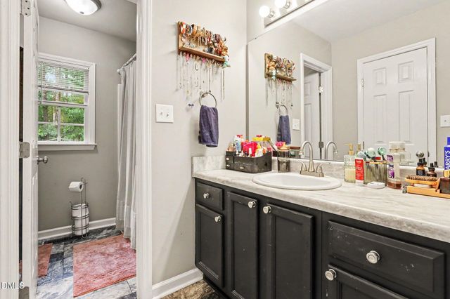 226 Shawnee Drive, Louisburg, NC 27549