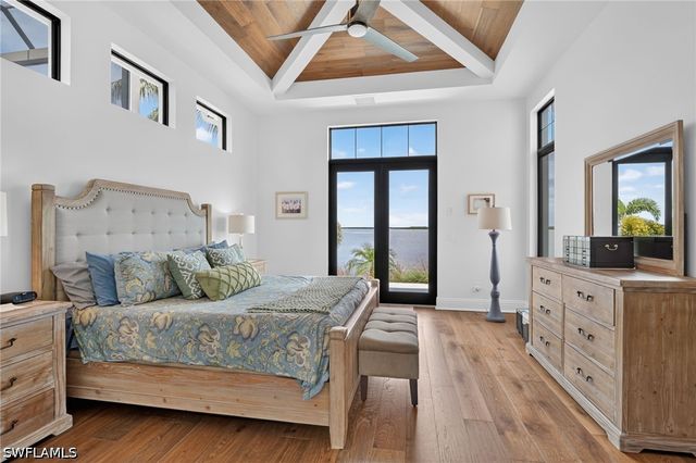 1890 Cascade CT, Marco Island, FL 34145