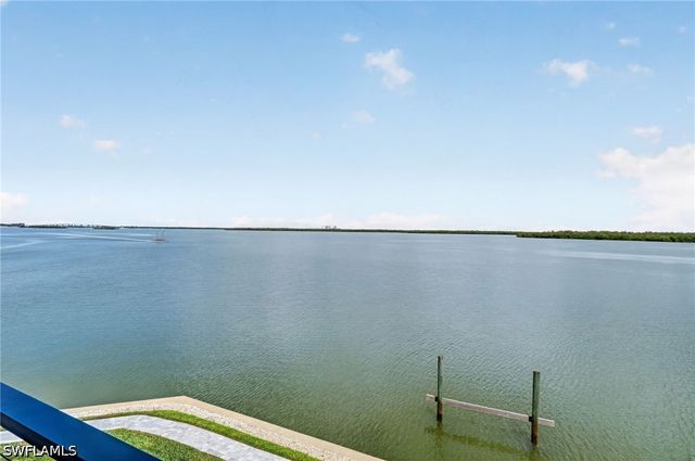 1890 Cascade CT, Marco Island, FL 34145