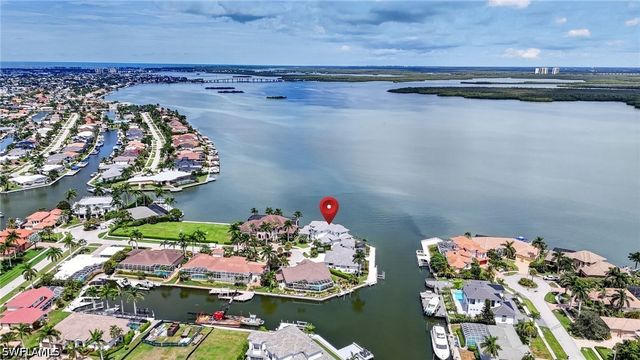 1890 Cascade CT, Marco Island, FL 34145