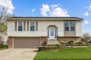 1236 Corley Drive, Elgin, IL 60120
