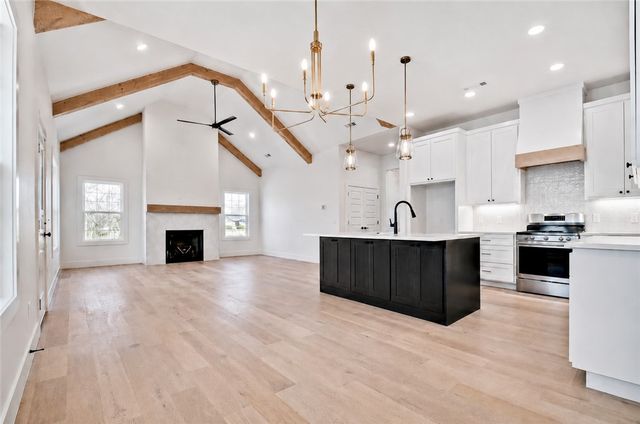 21 Harrington Drive, Bella Vista, AR 72714