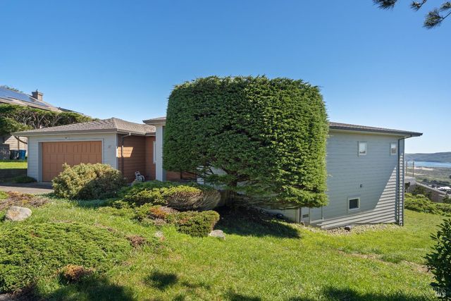 27 Maui Ln, Dillon Beach, CA 94929