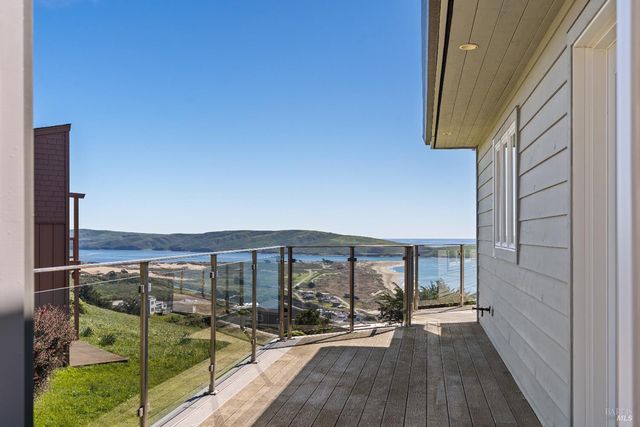 27 Maui Ln, Dillon Beach, CA 94929