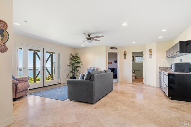 27 Maui Ln, Dillon Beach, CA 94929