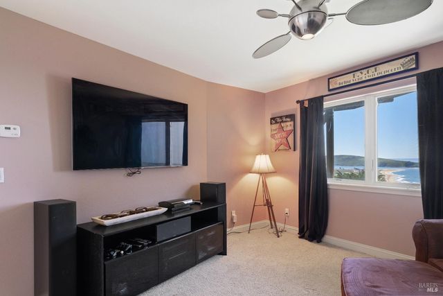 27 Maui Ln, Dillon Beach, CA 94929