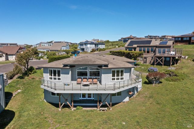 27 Maui Ln, Dillon Beach, CA 94929