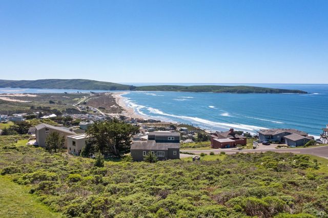 27 Maui Ln, Dillon Beach, CA 94929