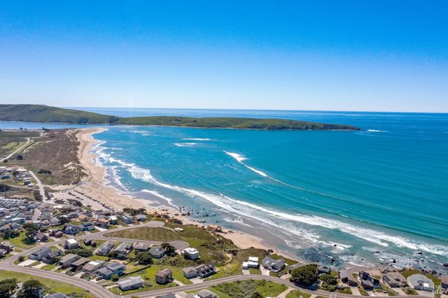 27 Maui Ln, Dillon Beach, CA 94929