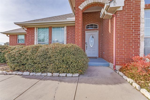 117 Zuni Trail, Fort Worth, TX 76108