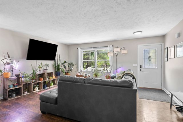 994 US-31 N, Torch Lake Twp, MI 49648