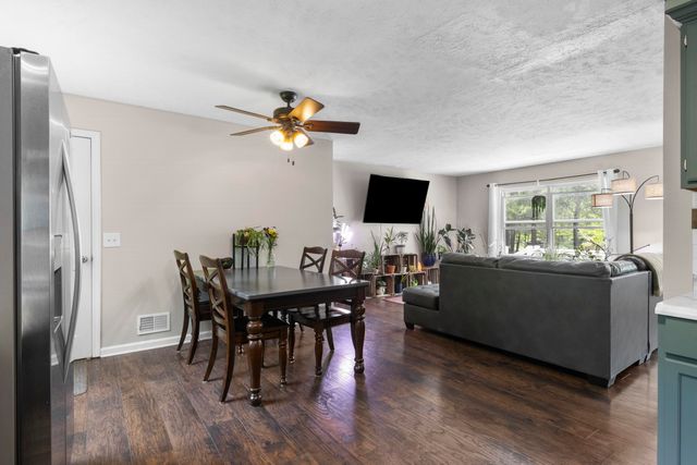 994 US-31 N, Torch Lake Twp, MI 49648