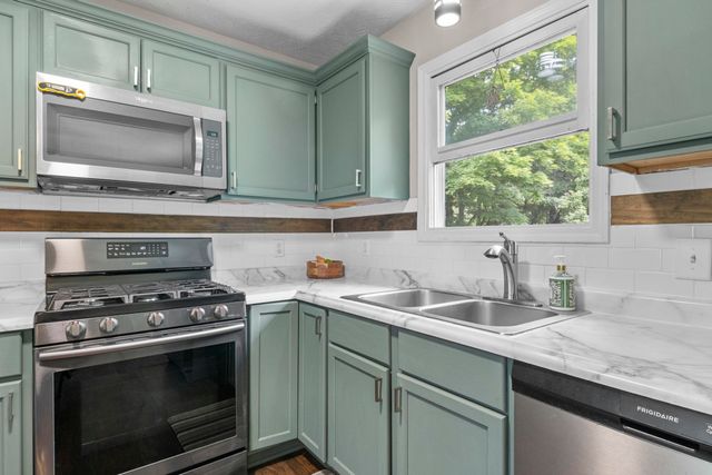 994 US-31 N, Torch Lake Twp, MI 49648